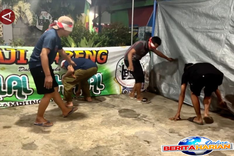 lomba tangkap bebek keseruan hut ri di lumajang