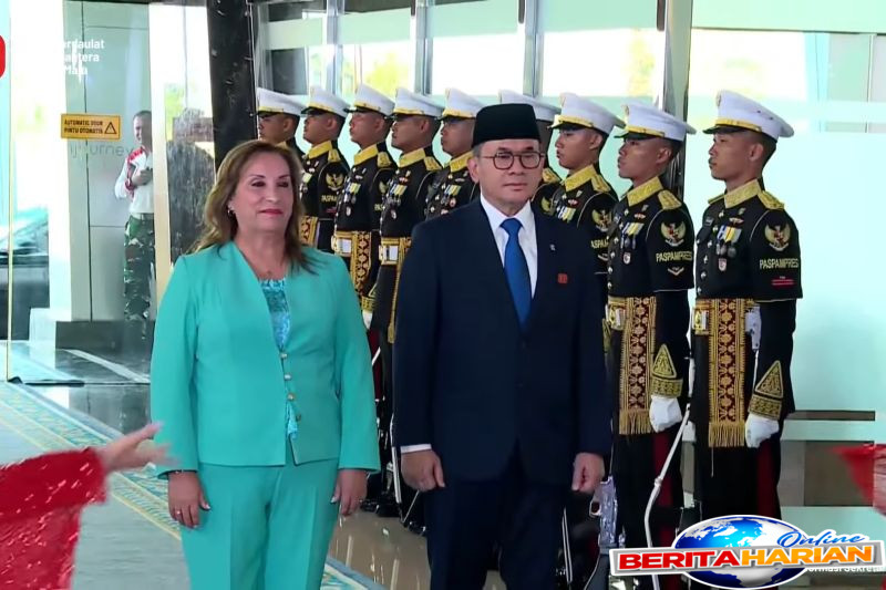 Kunjungan Presiden Peru Dina Boluarte ke Indonesia untuk Bertemu Prabowo 1 presiden peru dina boluarte tiba di indonesia untuk temui prabowo