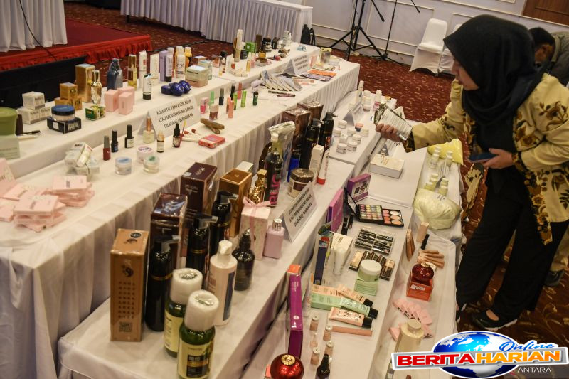 simak lagi warta soal pelantun lagu menabung produk kosmetik ilegal